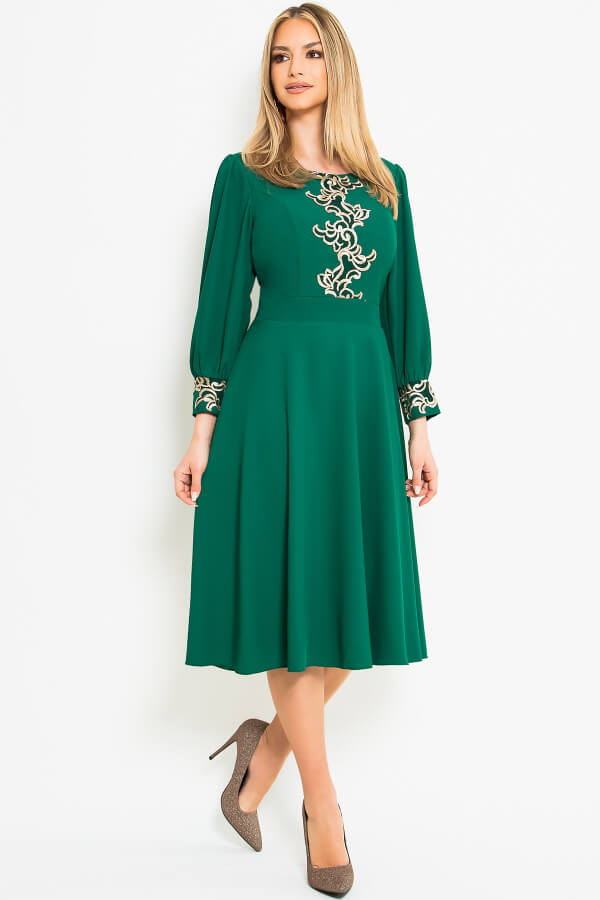 rochie dama eleganta verde midi in clos maneca trei sferturi