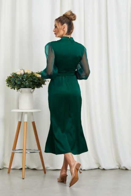 rochie midi verde din satin cu maneci lungi